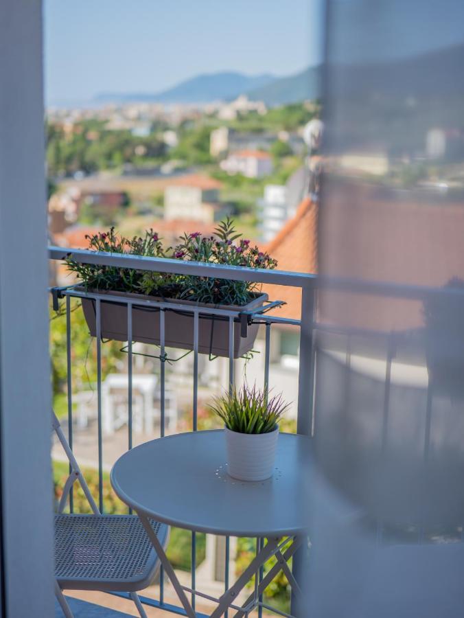 Appartamento Lavanda "A Casa Felice" Pietra Ligure Dış mekan fotoğraf